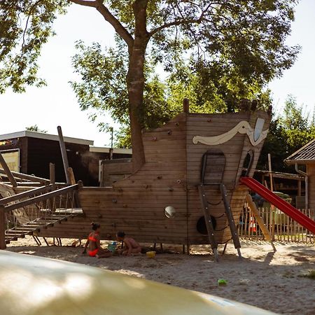 Luxury Lake Lodge Alphen  Exterior photo