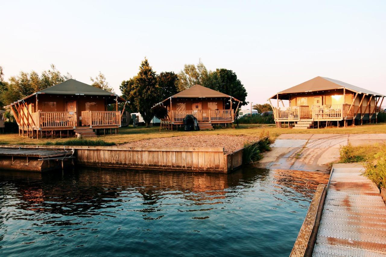 Luxury Lake Lodge Alphen  Exterior photo